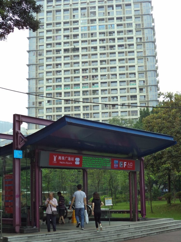 Фото Ruide Apartment Wanyi Plaza Branch