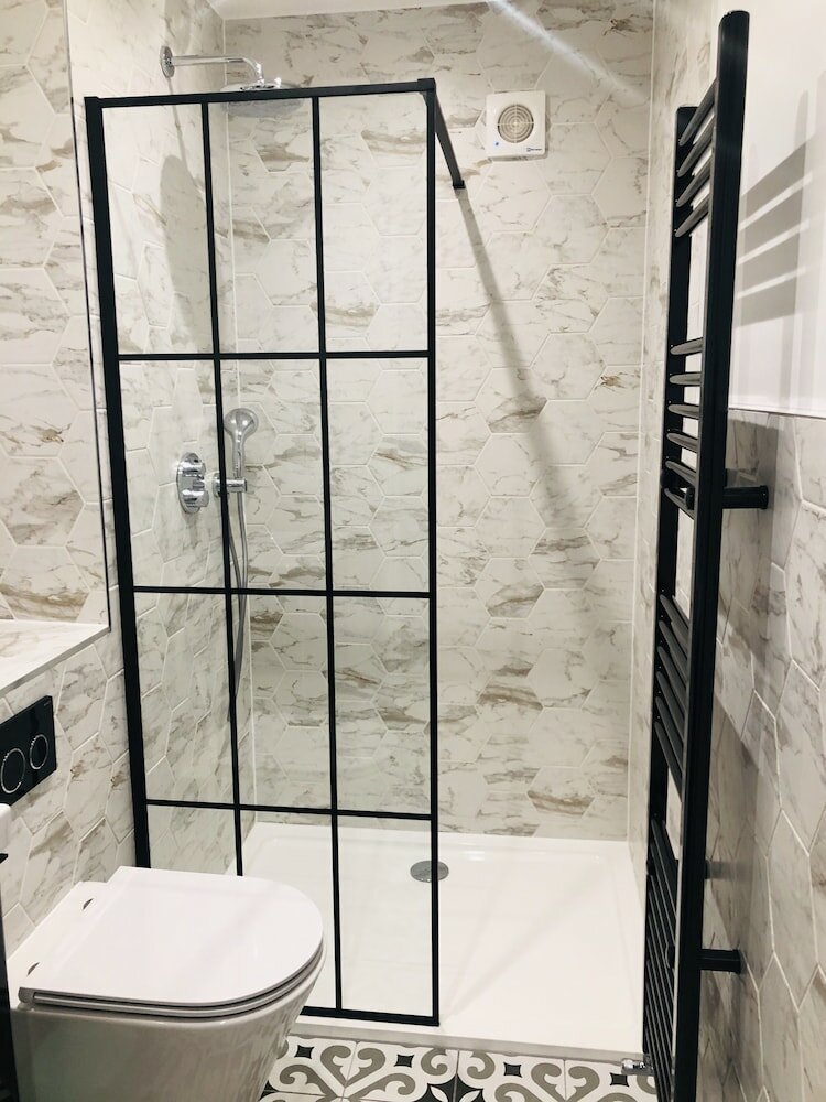 Фото Perfect Holiday Escape - 1 and 2 Bedroom Deluxe Apartments at Liverpool Street