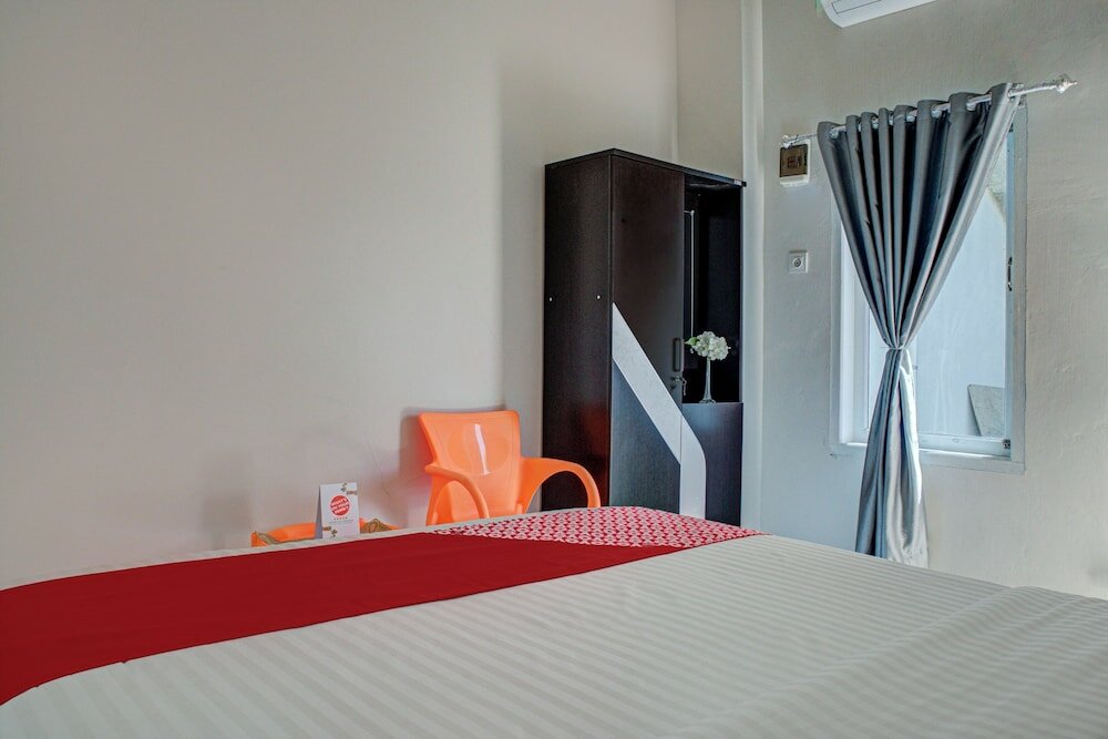 Фото Oyo 3266 Alifah Residence Syariah