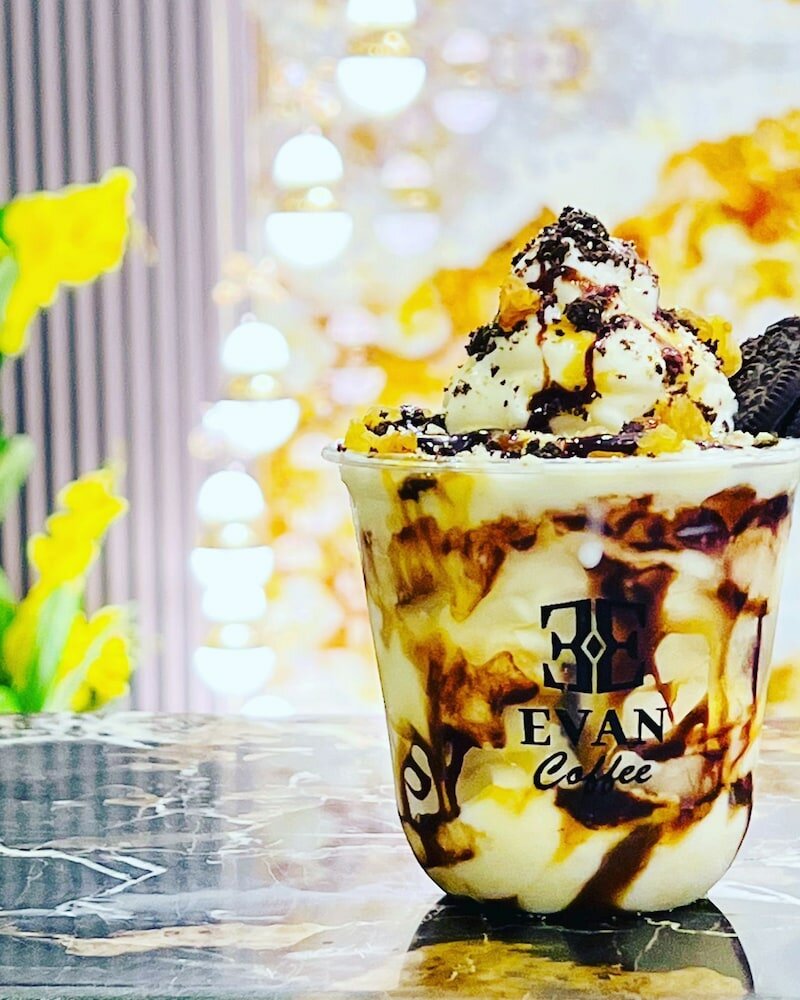 Фото Evane Hotel Suets