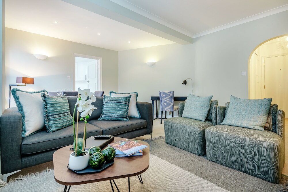 Фото Hill Street Mayfair Apartments