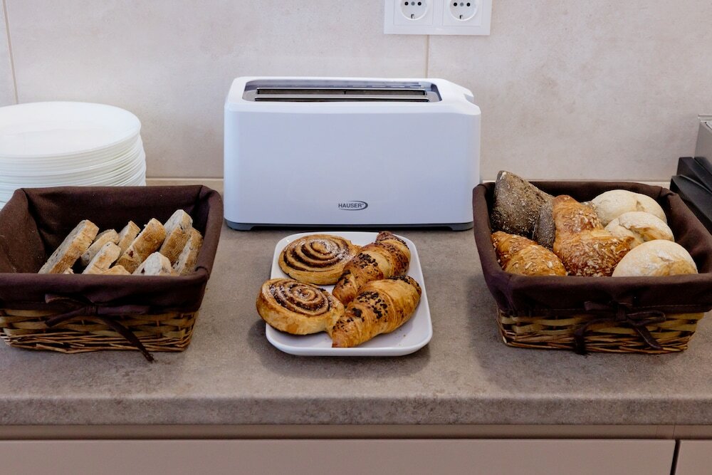 Фото Bubble Hotel and Event Center