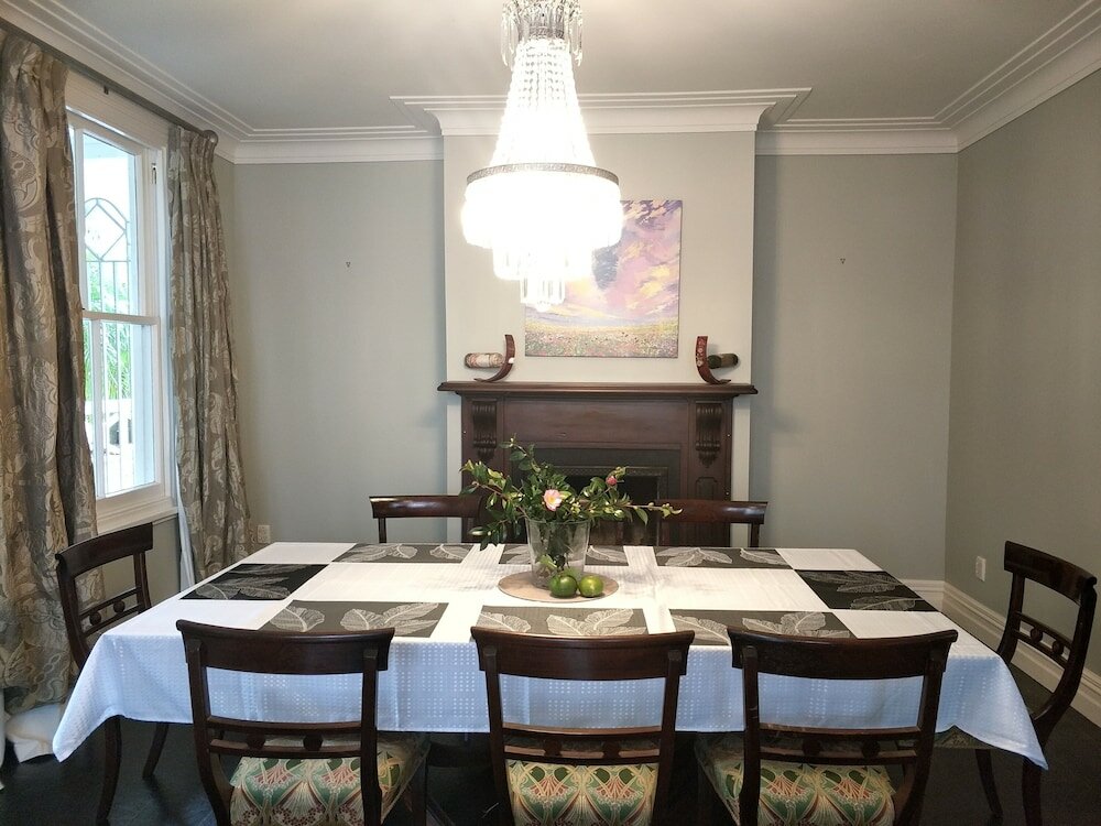 Фото Western Springs Villa