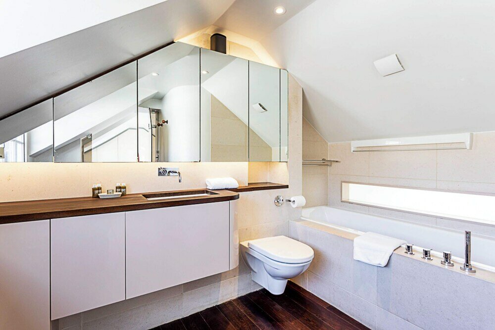 Фото Lavish Mews House - Notting Hill