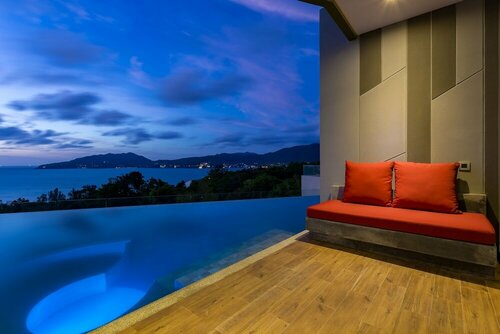 Гостиница Crest Resort & Pool Villas в Провинции Пхукет