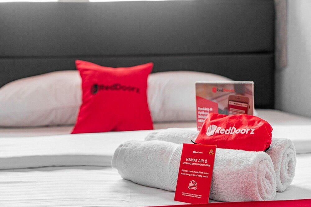 Фото RedDoorz near Pecenongan 2