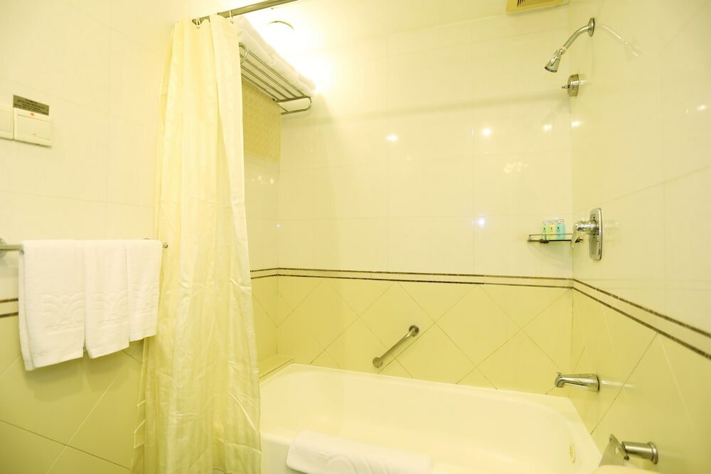 Фото Yihe Hotel Ouzhuang