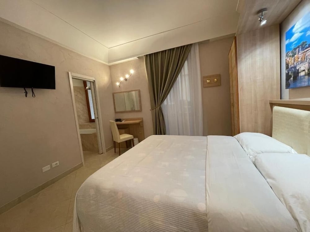 Фото S. P. Q. R. Suite