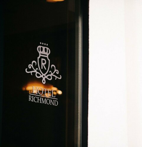Гостиница Richmond Hotel в Корче