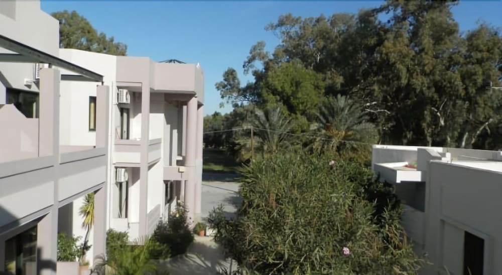 Фото Ilias Apartments