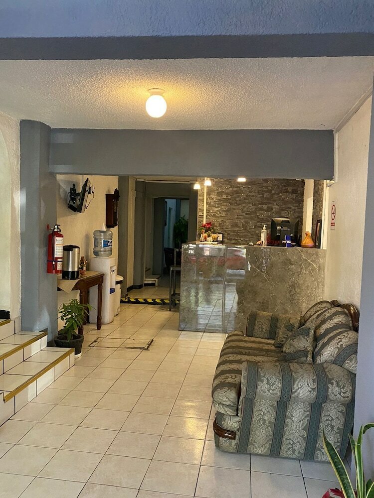 Фото Hotel Posada Jardin