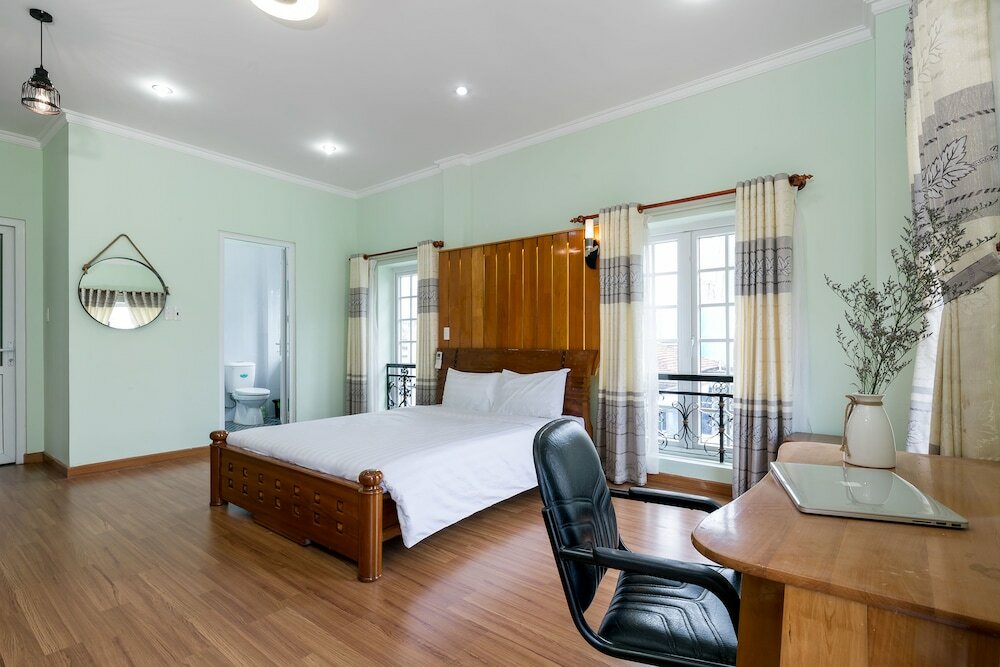 Фото Little Pig Home - Hostel