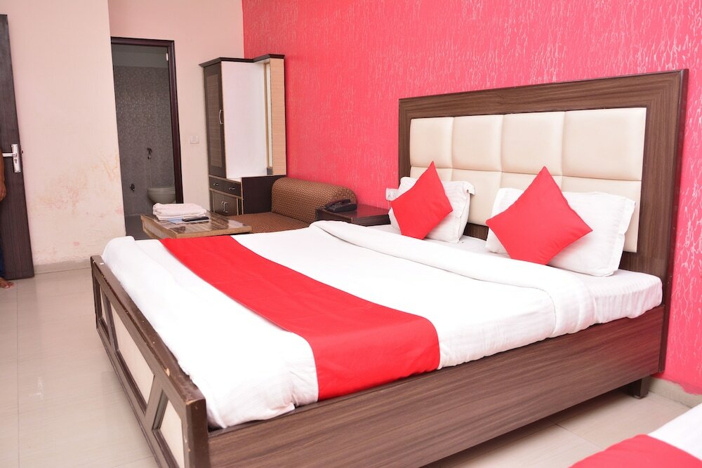 Фото Hotel Mayank Plaza near Igi Airport Terminal 3