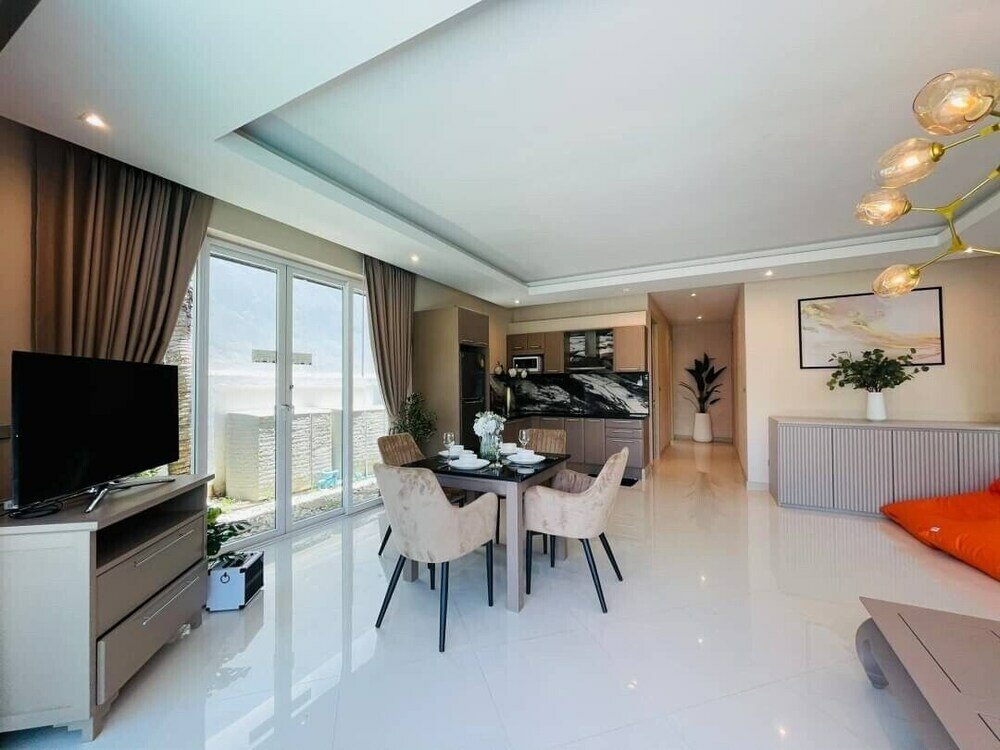 Фото Palm Oasis Pool Villa by Pattaya Holiday