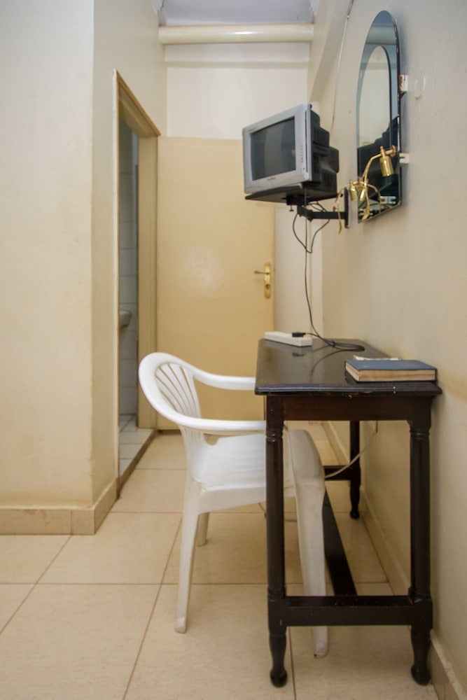 Фото Mwana Highway Hotel Iganga