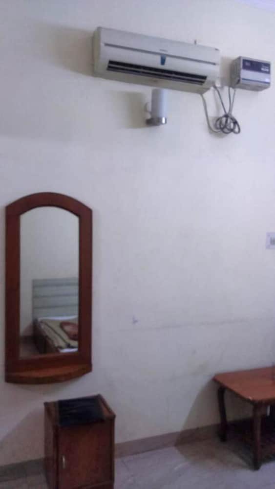 Фото Hotel Capital Residency