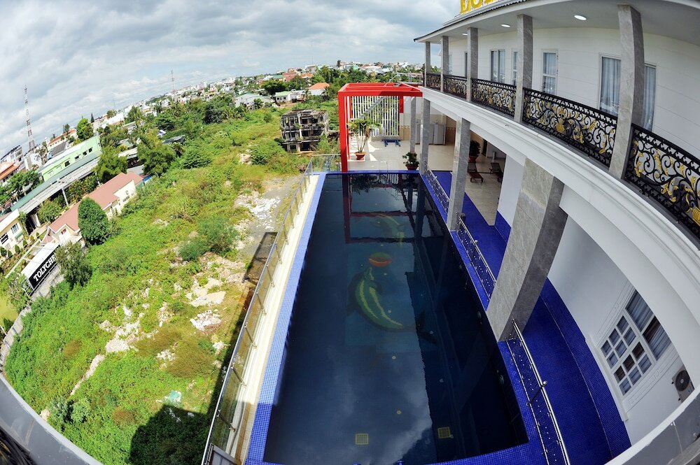 Фото Tam Chau Luxury Hotel