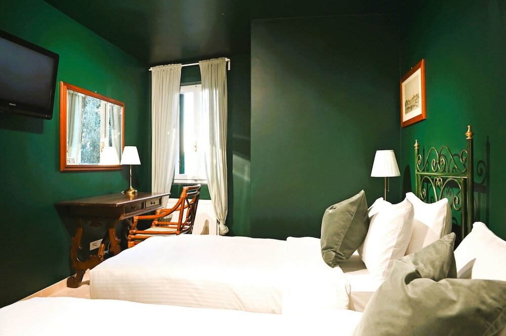 Фото B & B in Barga breakfast included