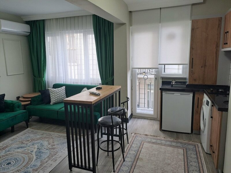 Апартаменты Taksi̇m Ni̇da Flats в Бейоглу
