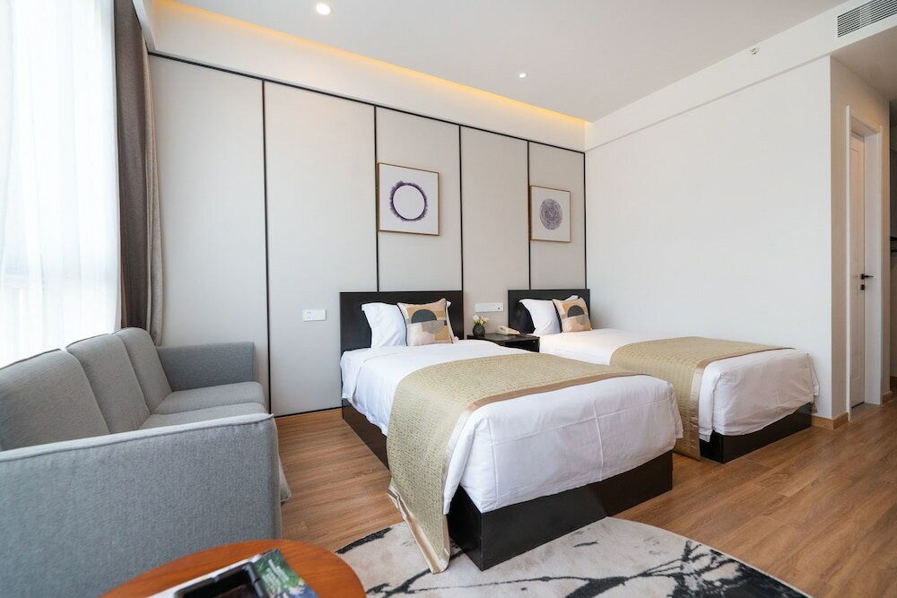 Фото Suisse Place Shanghai