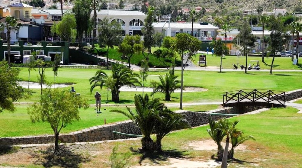 Фото Quesada Golf Holiday Villa