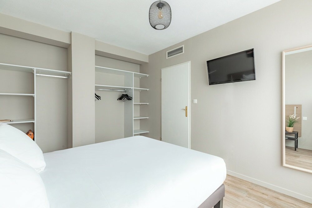 Фото Appart'City Bordeaux Centre