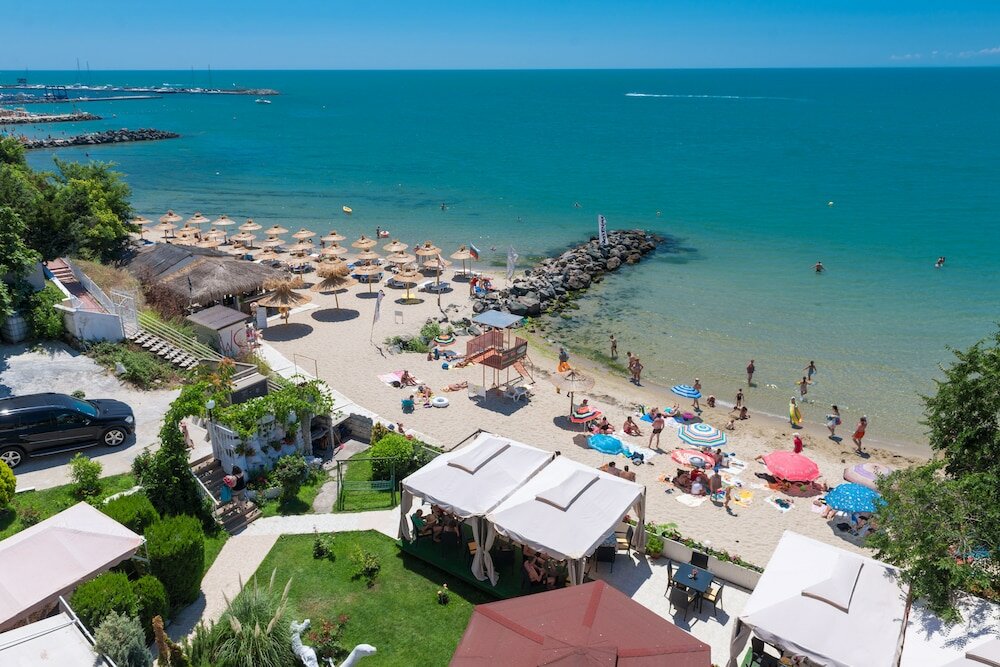 Фото Hotel Iris Beach