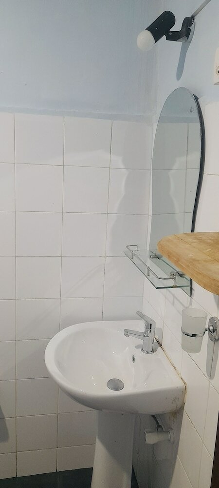 Фото Zion White House