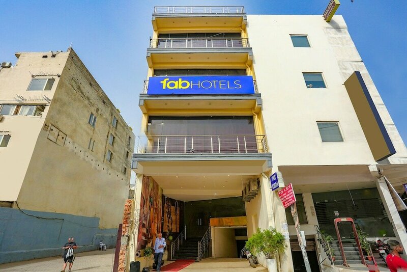 Гостиница Fabhotel The Kiara в Дели