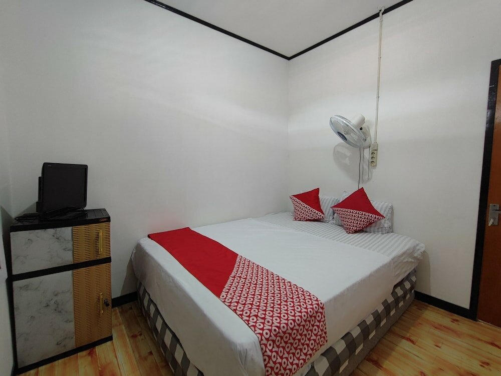 Фото Oyo 92357 Zzip Homestay