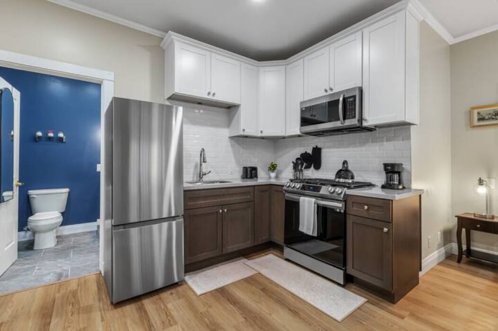 Фото Immersive Suite with Pool & Hot Tub