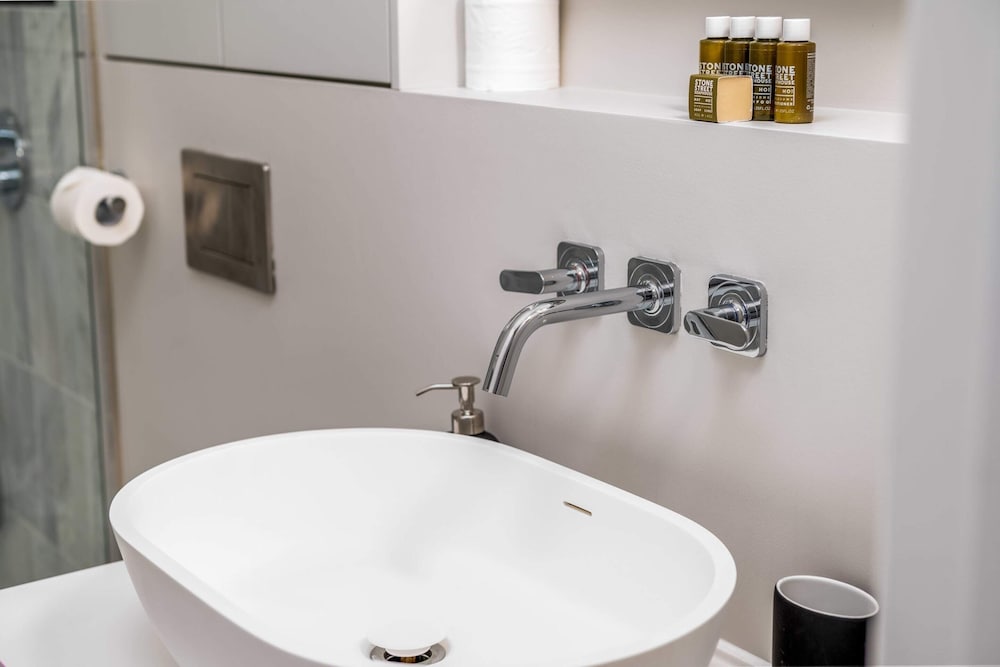 Фото Modern Apartment Near Central London