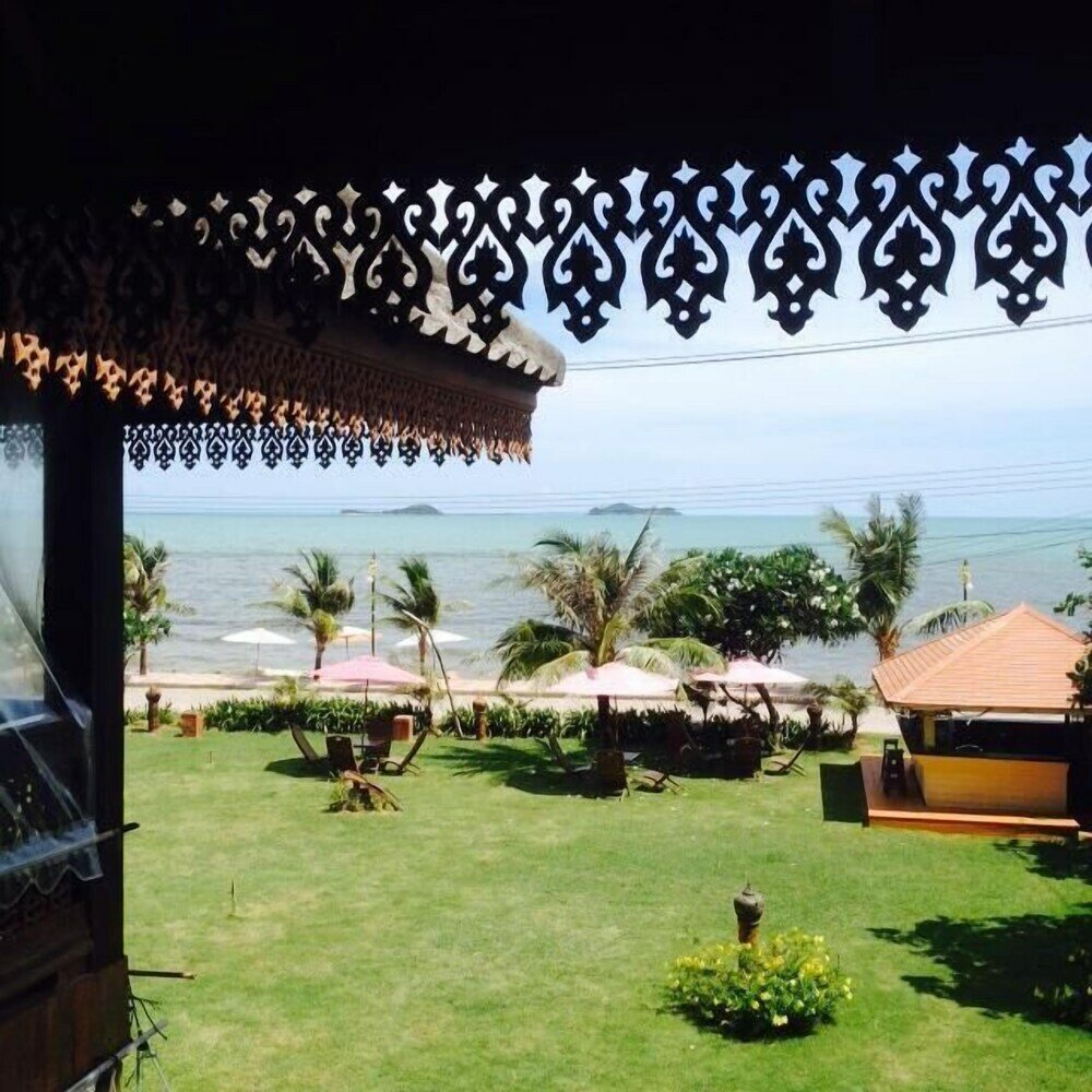 Фото Ruen Thai Rim Haad Resort