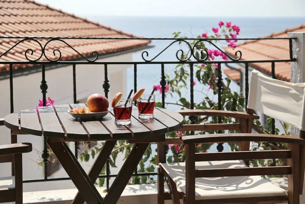 Фото Yalis Hotel