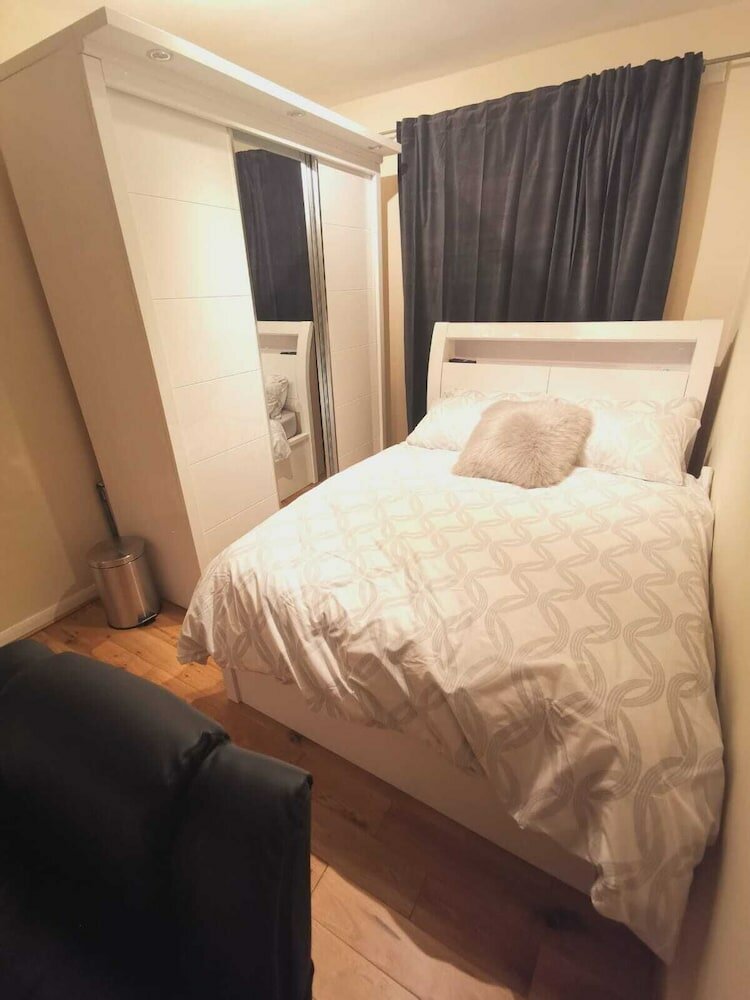 Фото Umbrella Properties Woolwich London