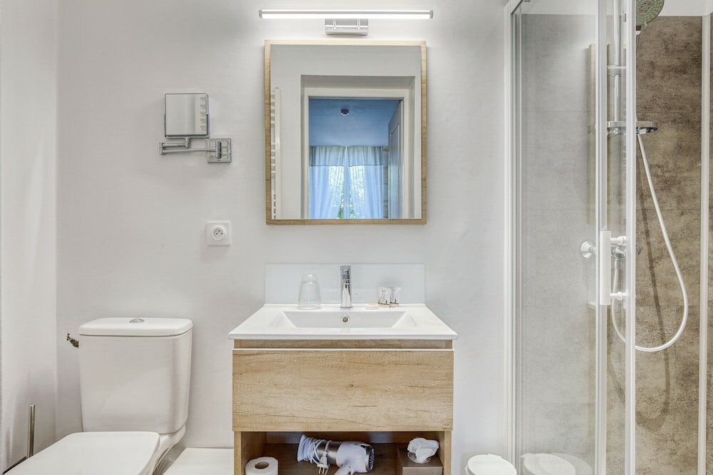 Фото Hotel des Voyageurs