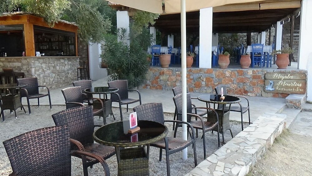 Фото Megalos Mourtias