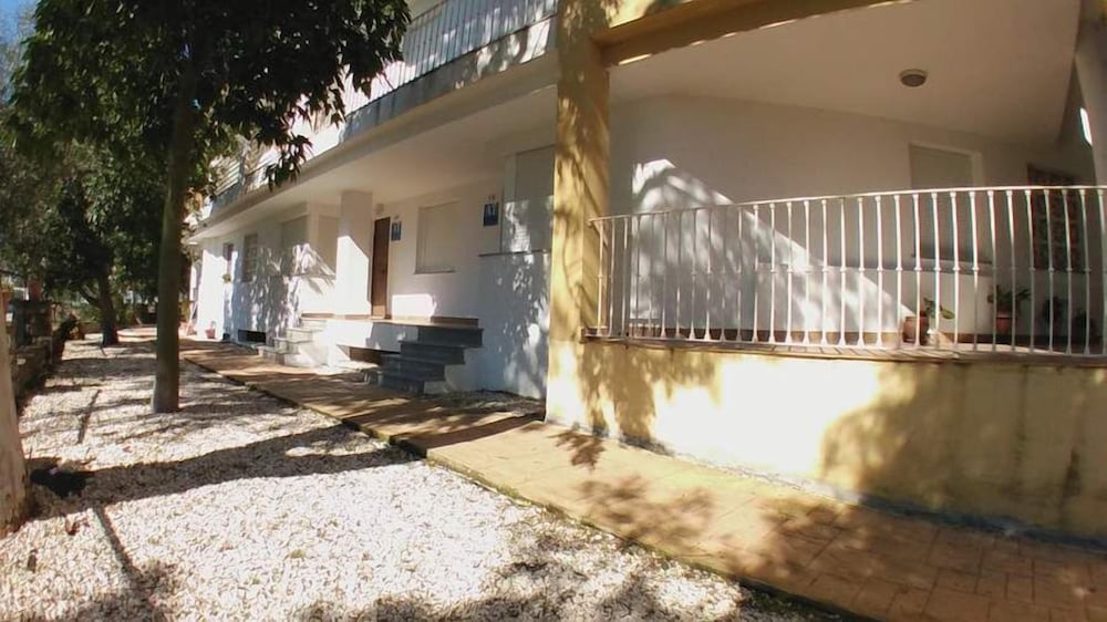 Фото Apartamentos Turisticos Zahazar