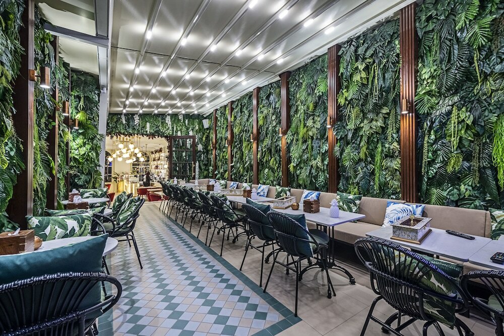 Фото Billionaire Suites Kensington