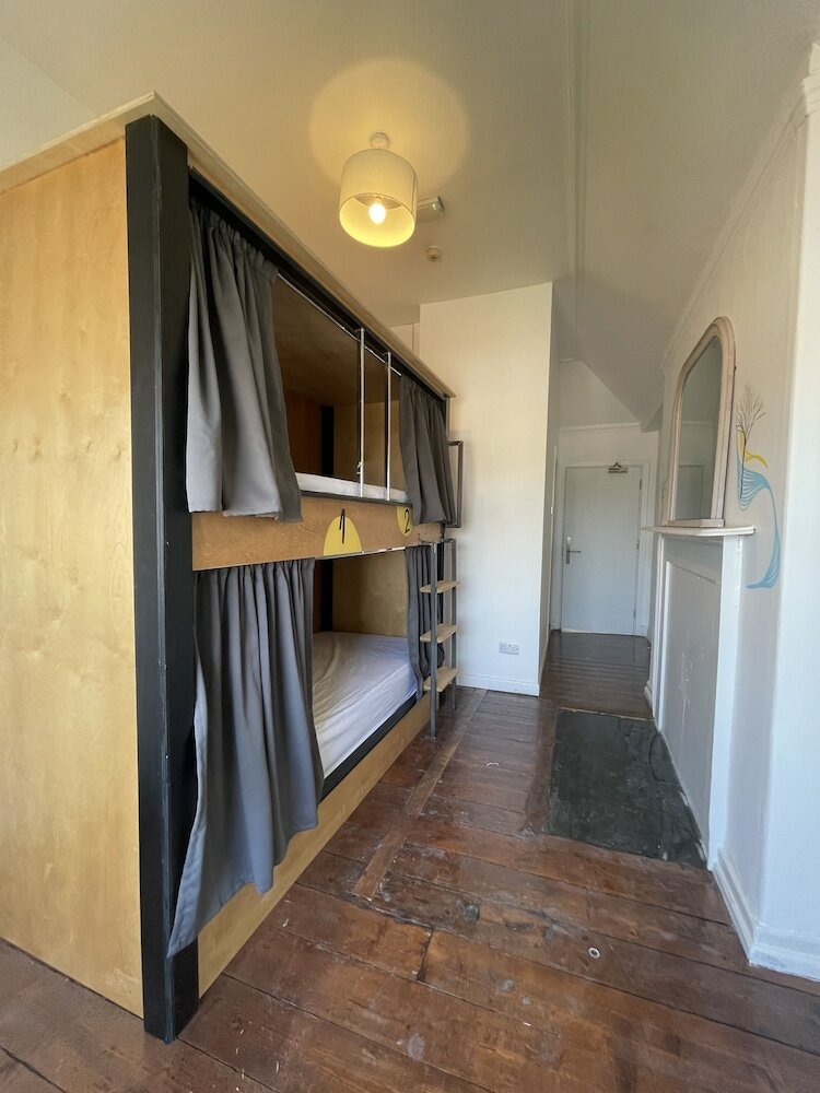 Фото Leevin Hostel George