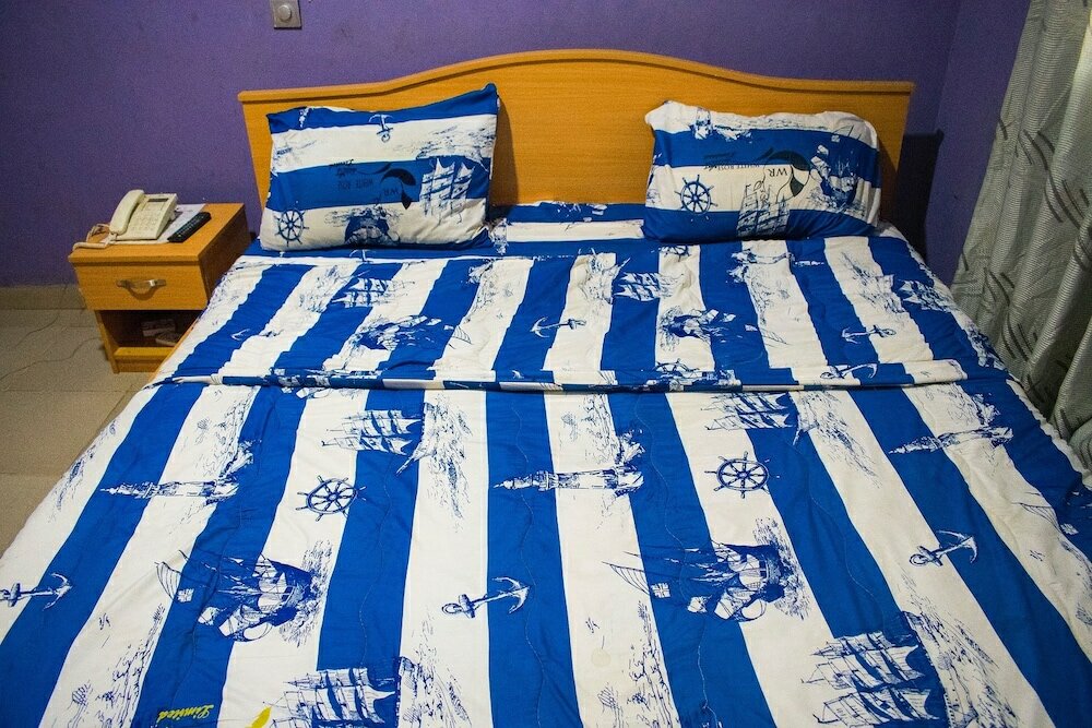 Фото White Rose Suites