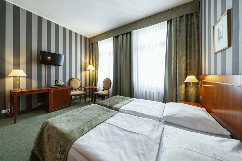 Гостиница Hotel Raffaello Prague в Праге