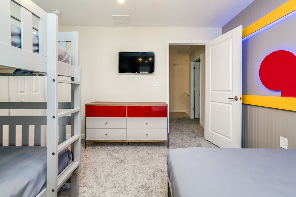 Фото Beautiful, Modern Home W/private Pool! Near Wdw