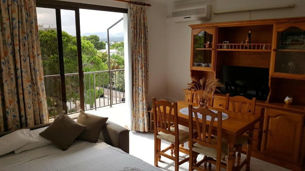 Фото Bella Maria Apartments & Pool Club