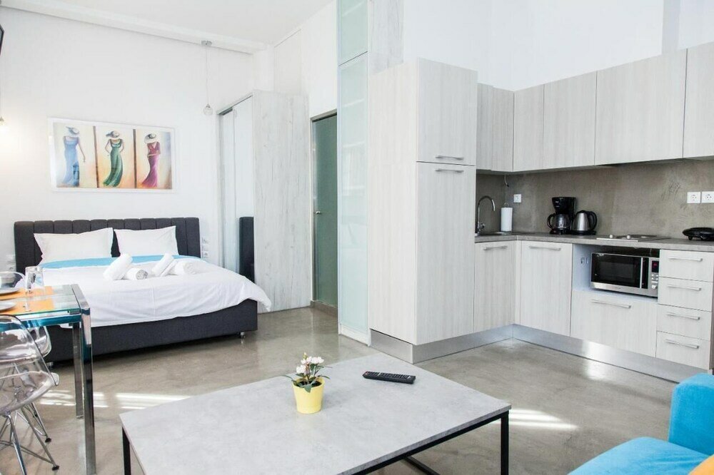 Фото Beautiful Apt. close to Monastiraki