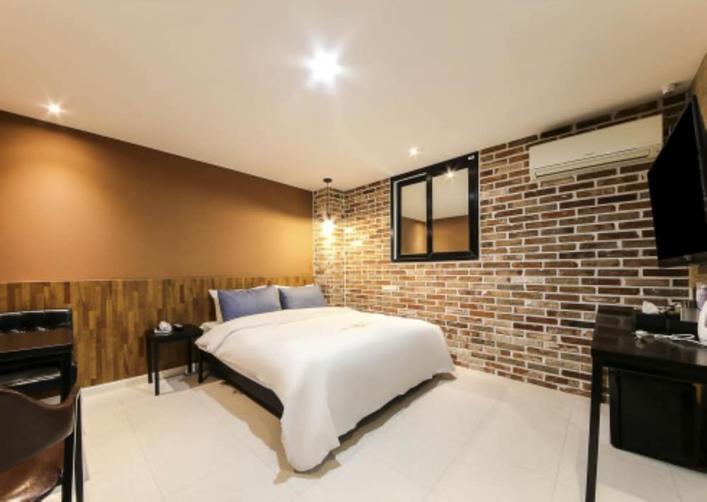 Фото Shilla E Stay Motel