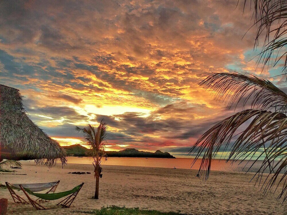 Фото Ocean Beach Hostel