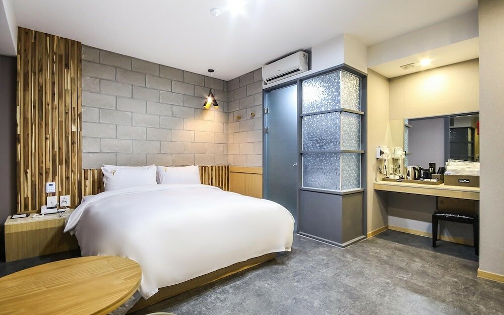 Фото Yeosu Hotel Y