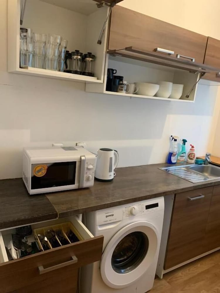 Фото Helen Hostel u Náměstí Míru