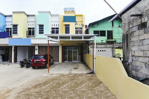 Гостиница Oyo 90900 Pagi Sore Residence в Паданге